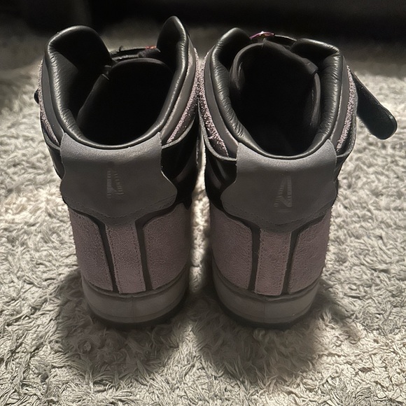 Nike x A Ma Maniere Air Force One - Picture 4 of 6